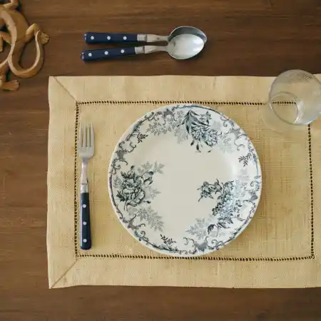 alla-hetman-CA_gNl6C1xM-unsplash